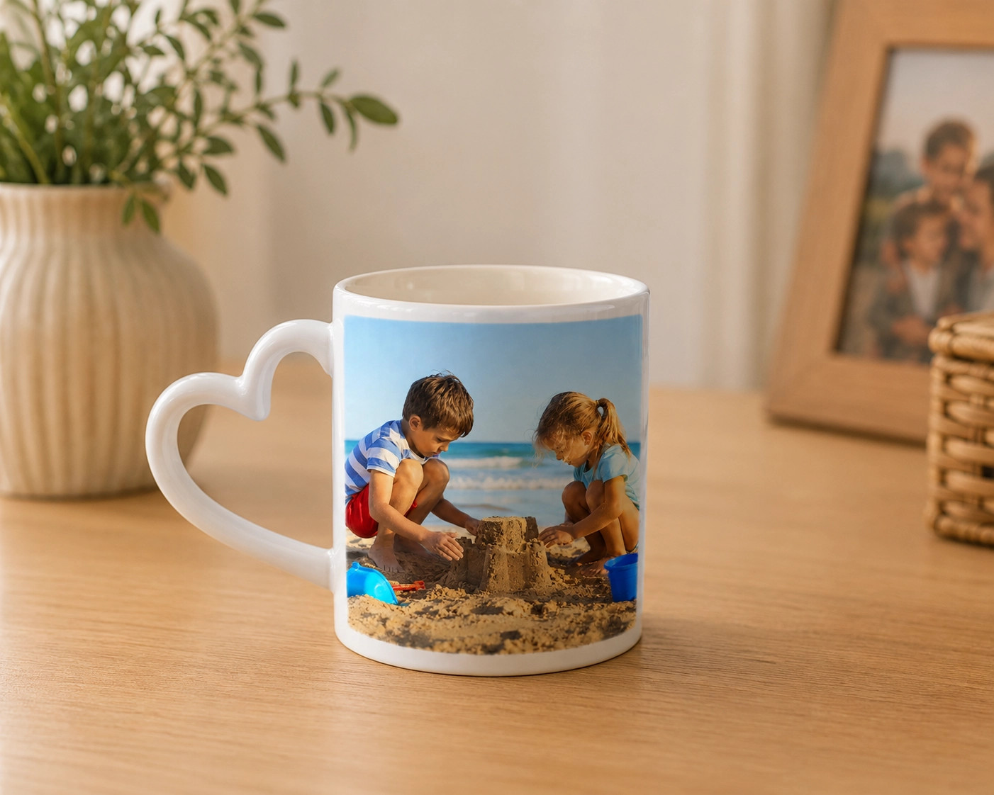 Mug avec anse cœur personnalisé et photos imprimées